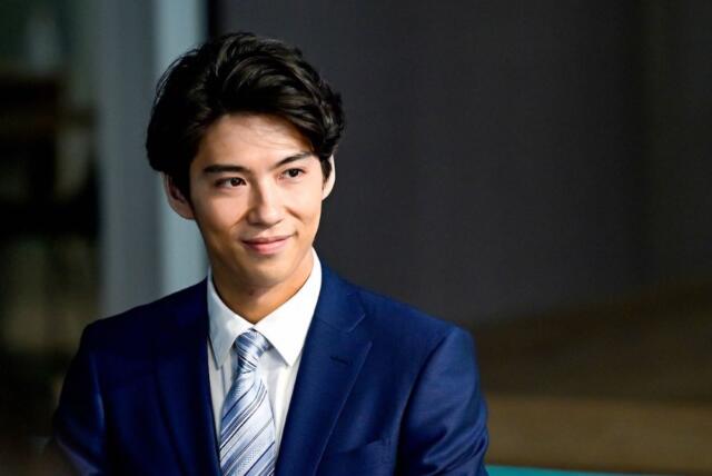 どんどん色気が増していく！俳優・賀来賢人のプロフィールまとめ