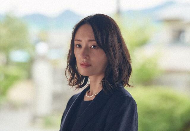 姉妹で修羅場！？秋ドラ『けむたい姉とずるい妹』あらすじは？